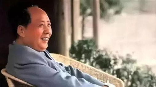 紀念毛澤東同志誕辰126周年！致敬一代偉人！